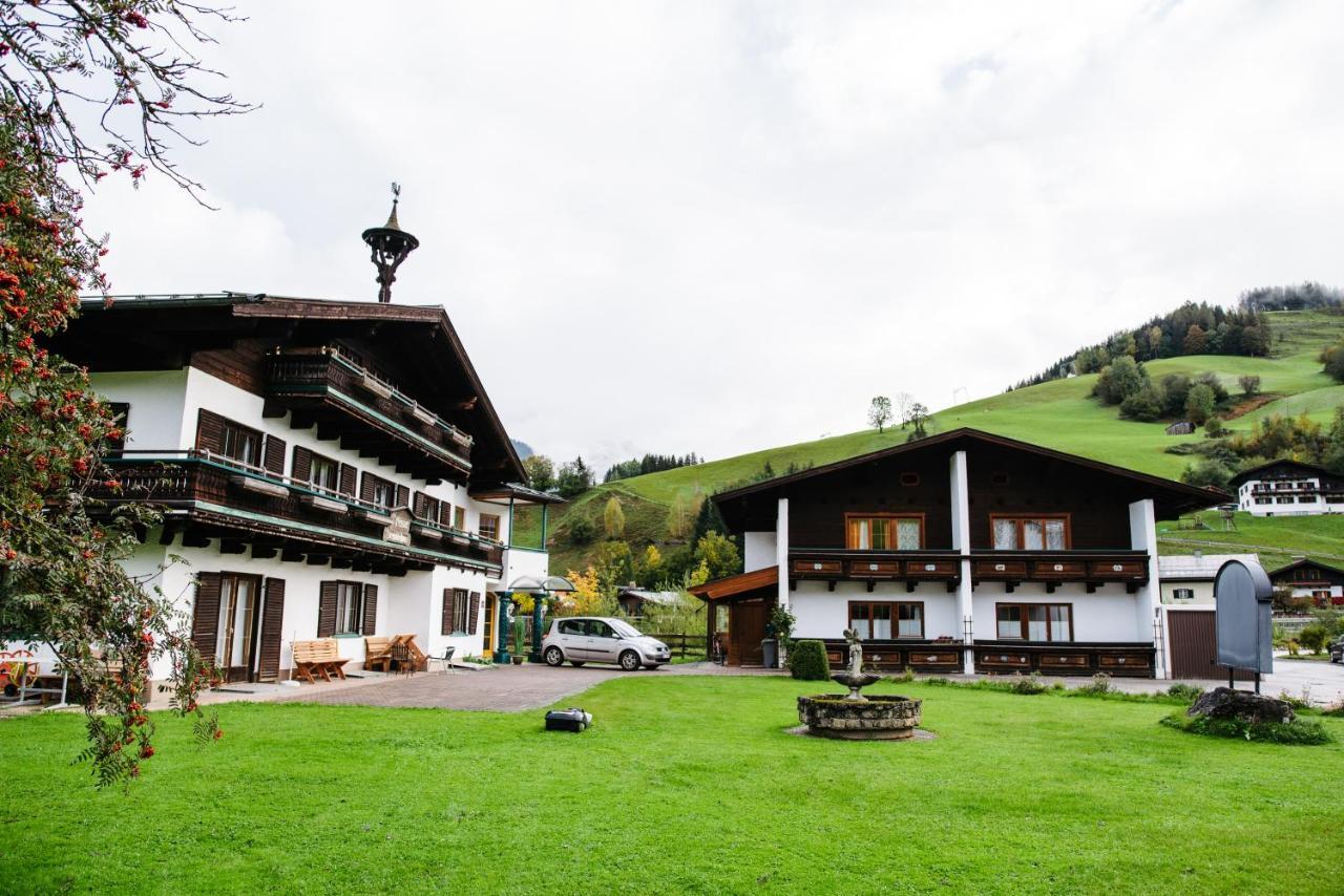 Appartements Dreimaederlhaus Maria Alm am Steinernen Meer Exterior foto